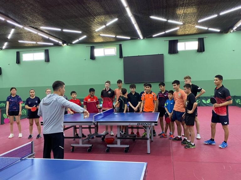 С 19 апреля юношеская сборная города Чимкент, Казахстан принимает участие в учебно-тренировочном сборе в спортзале спортклуба «Хван Ман Гым» Ташкентской области.